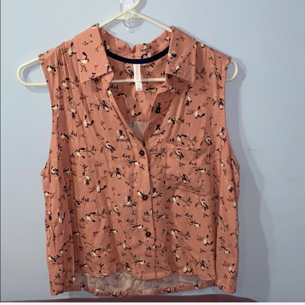 Women’s Sleeve-less Collar Graphic Pink Blouse Top